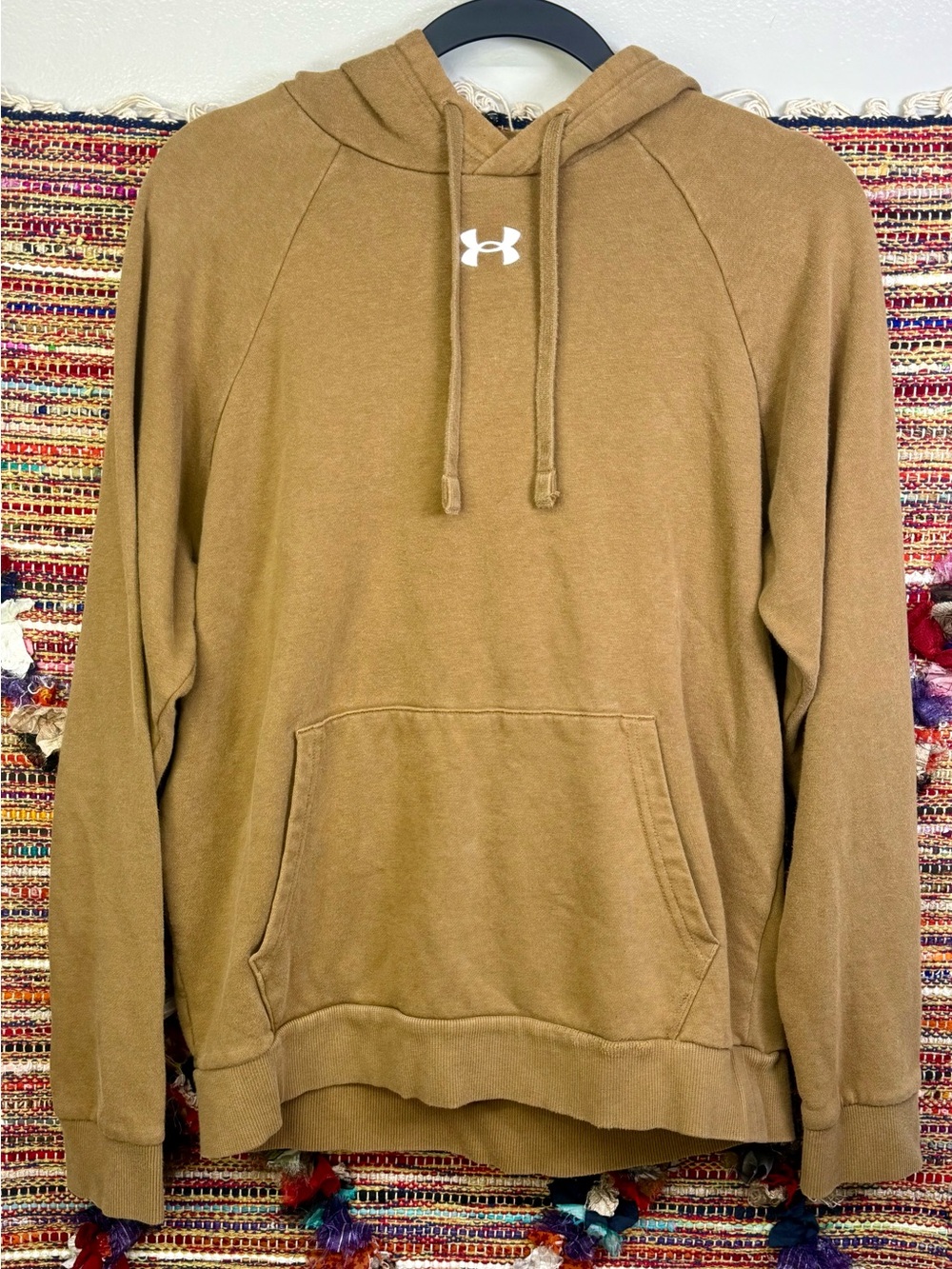 Under Armour Men's Tan/Brown Pullover Hoodie with Logo size M